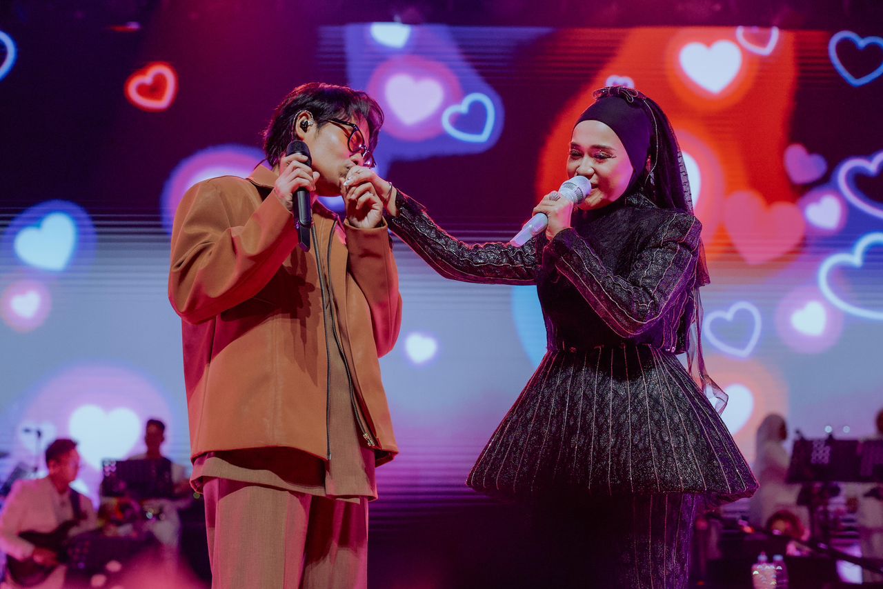 Ernie Zakri Cipta Magis di Aura Live in Concert