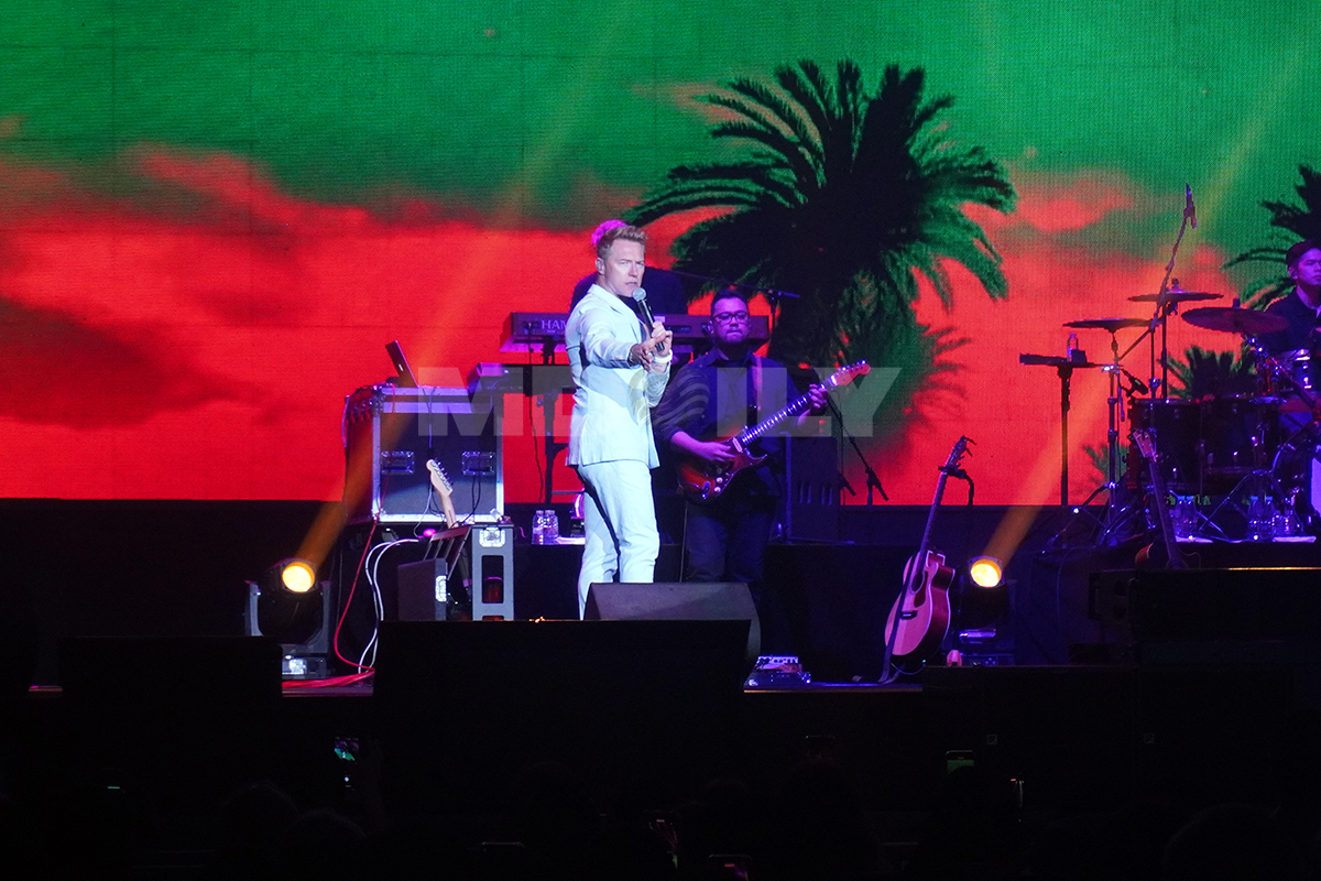 Legenda Pop Ireland Ronan Keating Pukau Peminat di Arena Of Stars