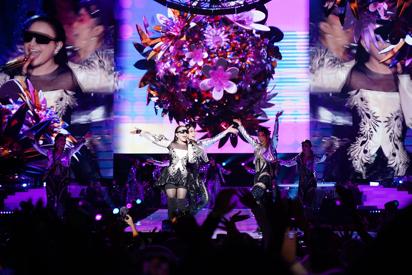 Rossa Gamatkan Axiata Arena dengan Konsert 'Here I Am'