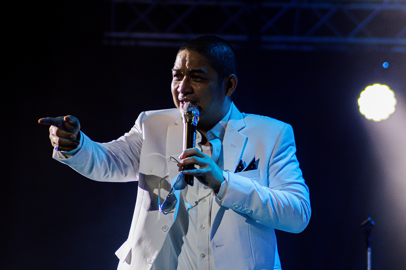 Symphony Of Ungu: Peminat Malaysia Buktikan Cinta Tak Pernah Pudar