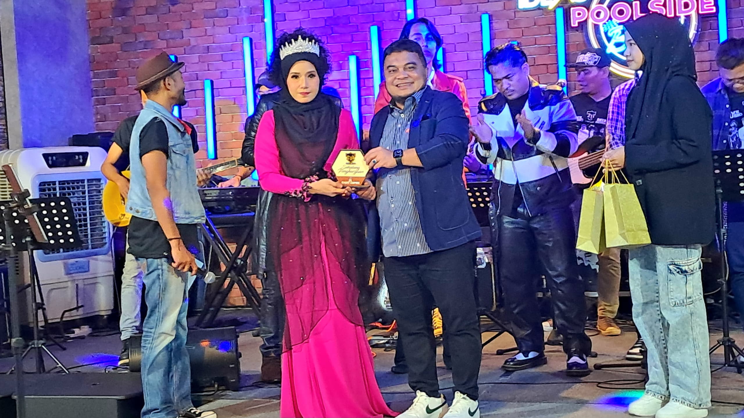 Live Mini Showcase Eratkan Peminat Malaysia-Indonesia
