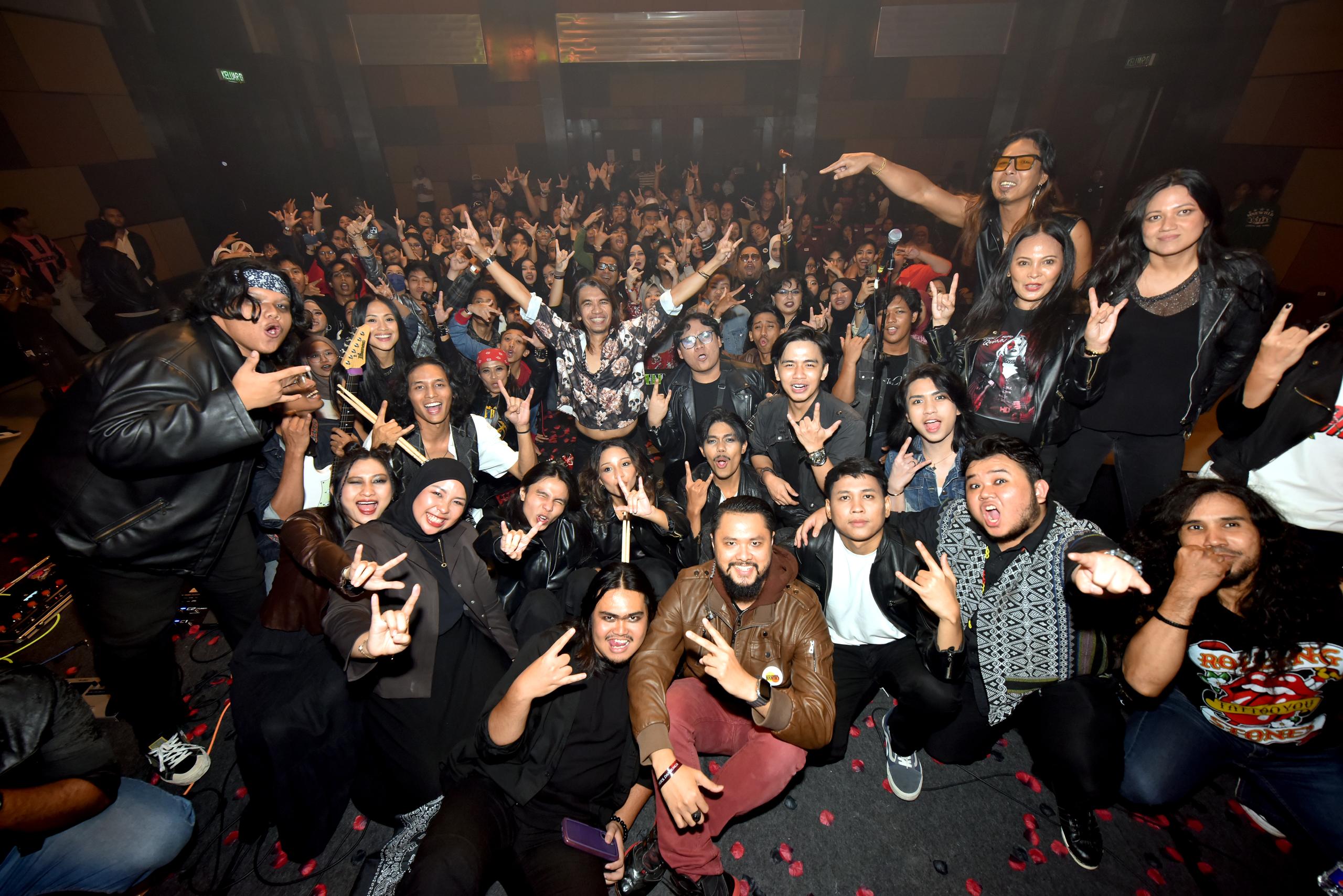 Pelajar Muzik ASWARA Buktikan Taring di Showcase ‘Pistol & Bunga’