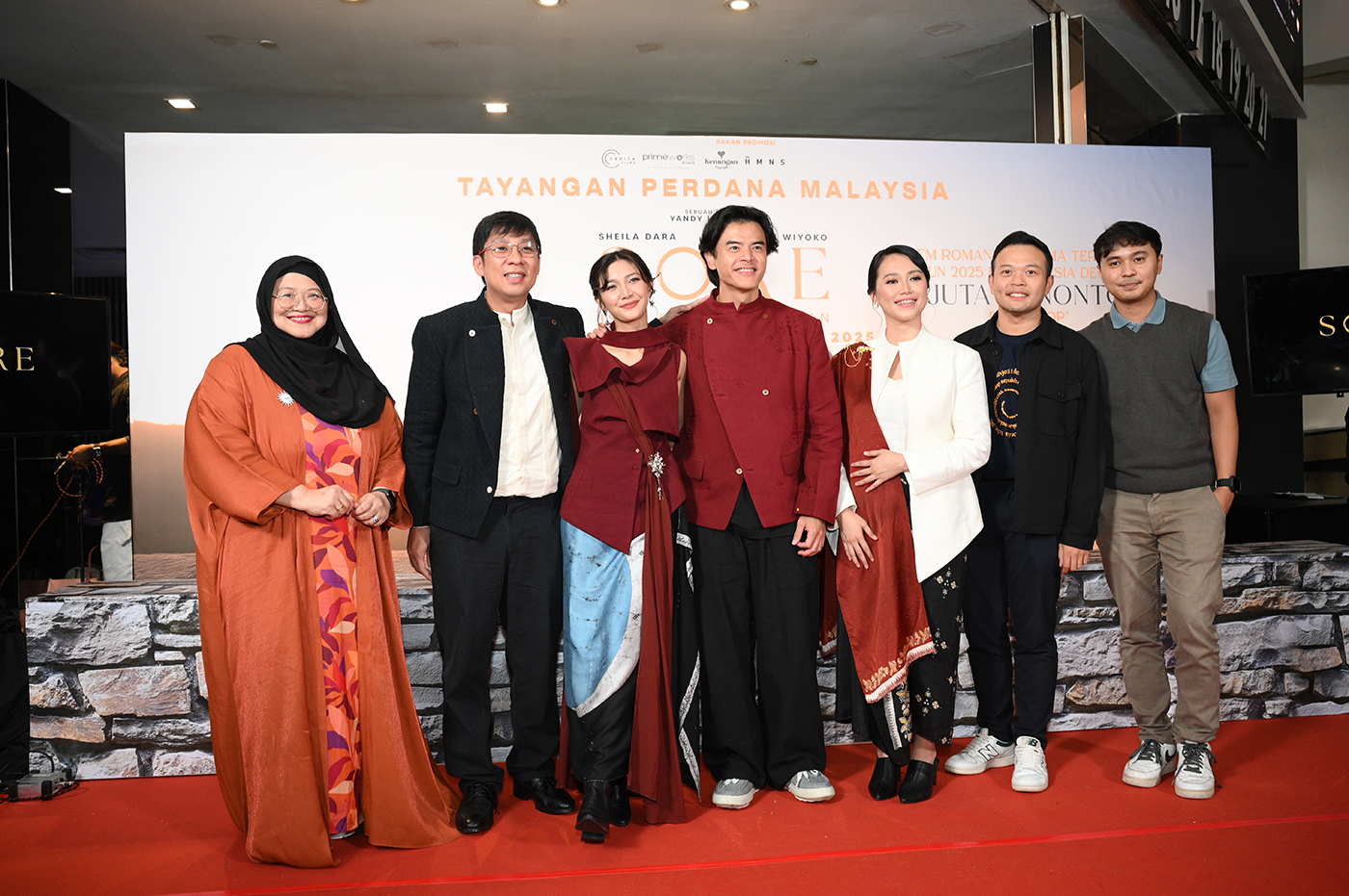 Cinta, Masa & Pengorbanan, Sore: Istri dari Masa Depan Kini di Malaysia