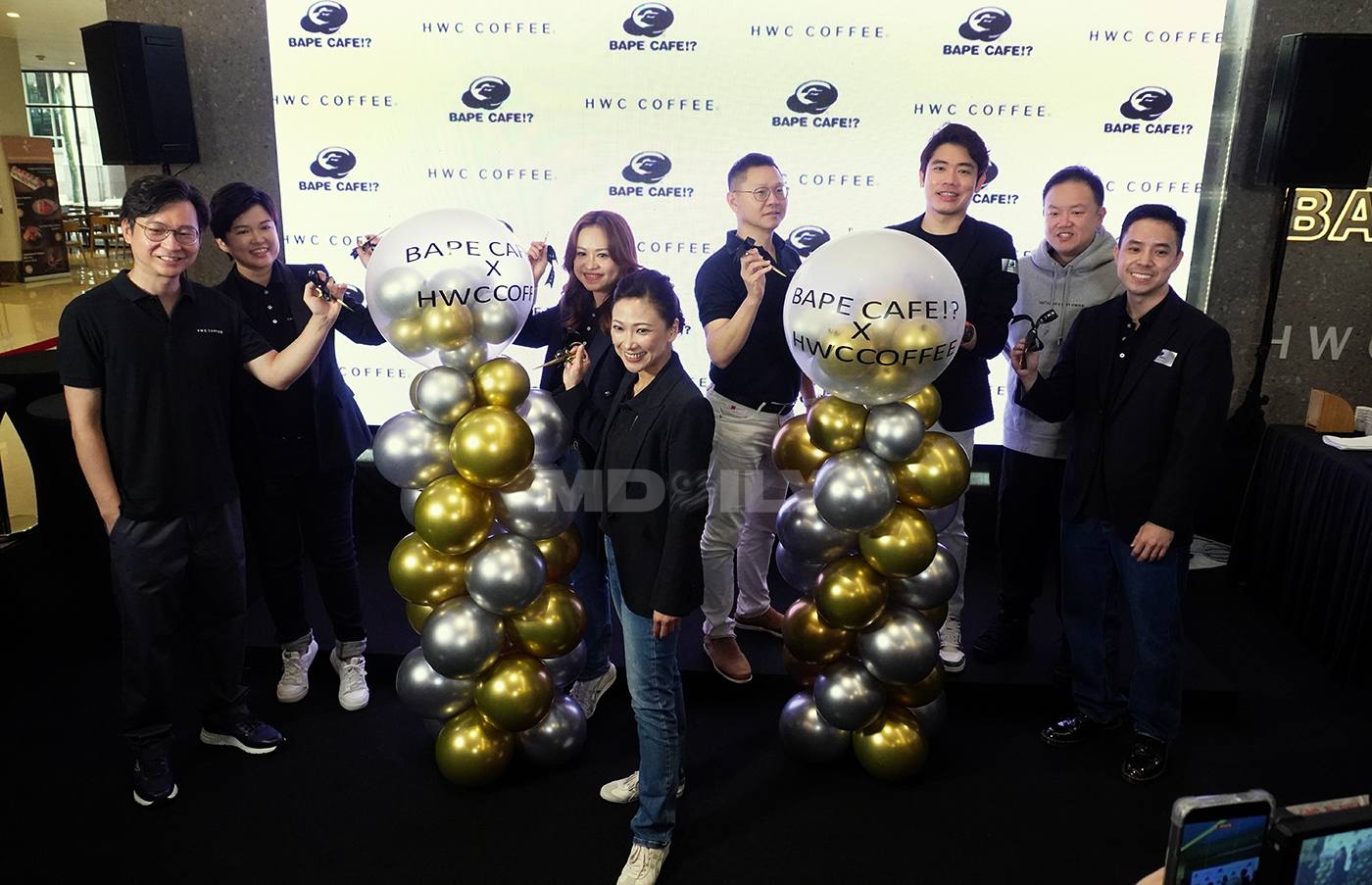 Kolaborasi HWC COFFEE dan BAPE Café Tawar Pengalaman Kopi Eksklusif Kolaborasi HWC COFFEE dan BAPE Café Tawar Pengalaman Kopi Eksklusif