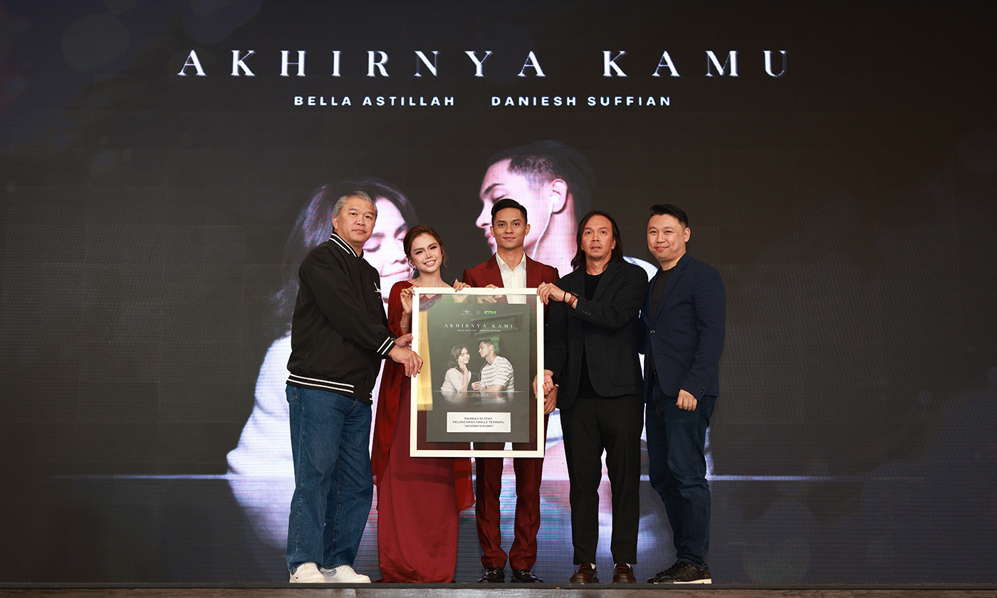 Akhirnya Kamu: Duet Bella Astillah dan Daniesh Suffian Penuh Makna Tentang Cinta dan Kesabaran