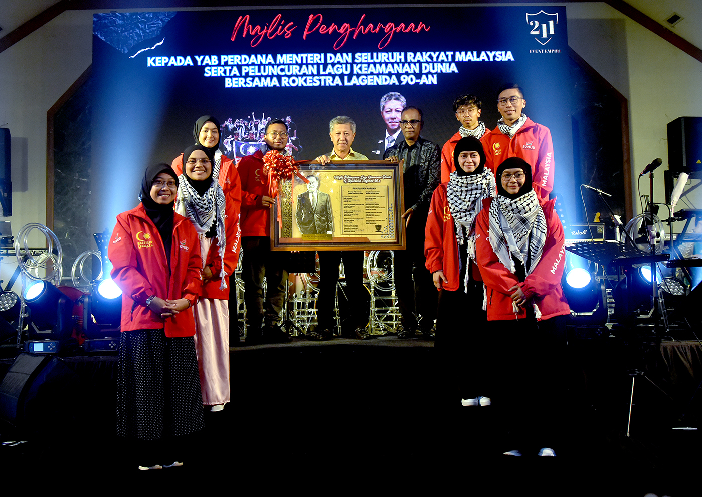 Lagenda 90-an Bergema di Konsert Rockestra, Lagu Keamanan Dunia Dilancarkan