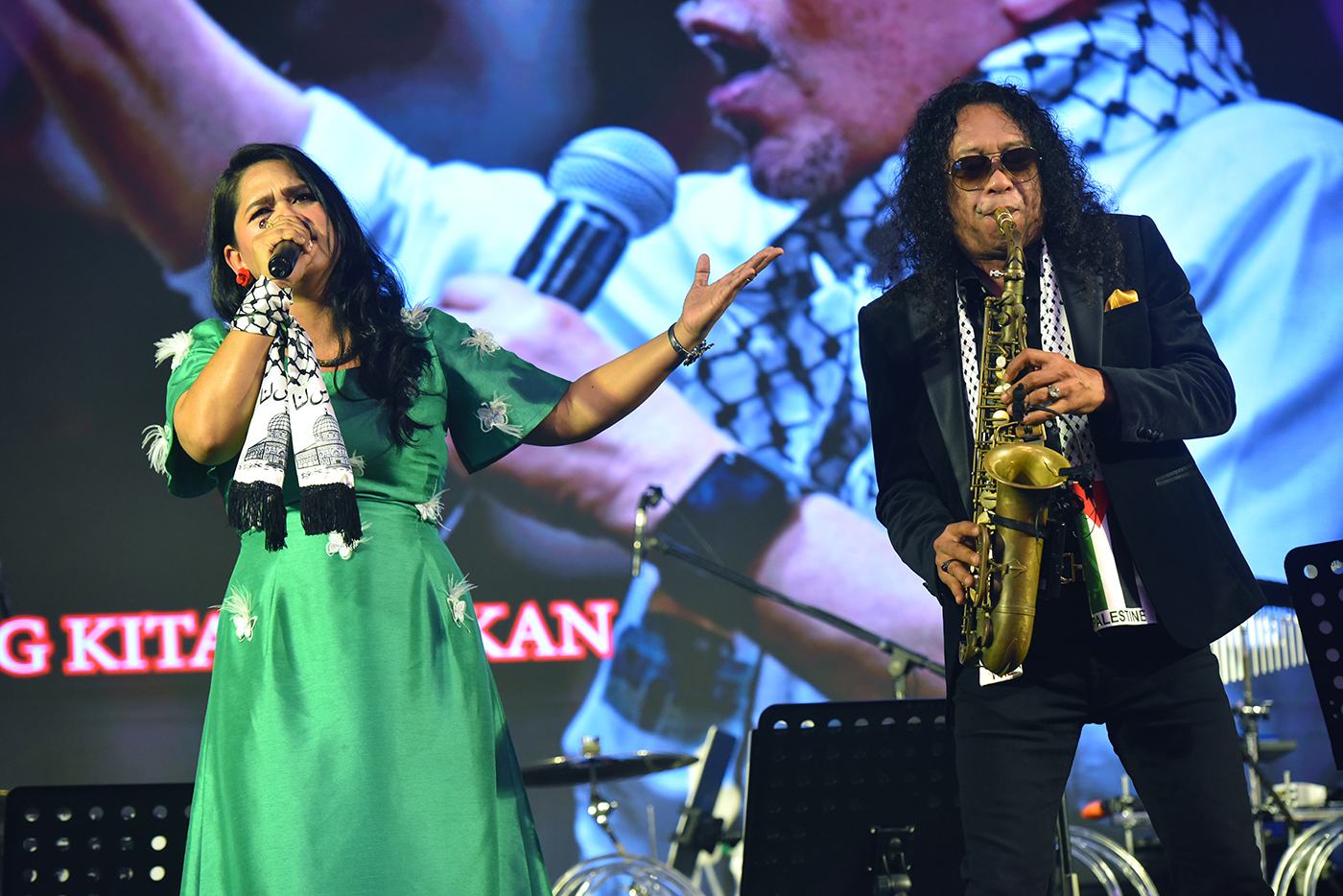 Lagenda 90-an Bergema di Konsert Rockestra, Lagu Keamanan Dunia Dilancarkan