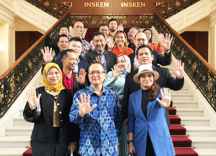 Kolaborasi DPDDM–INSKEN Buka Peluang Baharu Kepada Usahawan Tempatan Kolaborasi DPDDM–INSKEN Buka Peluang Baharu Kepada Usahawan Tempatan