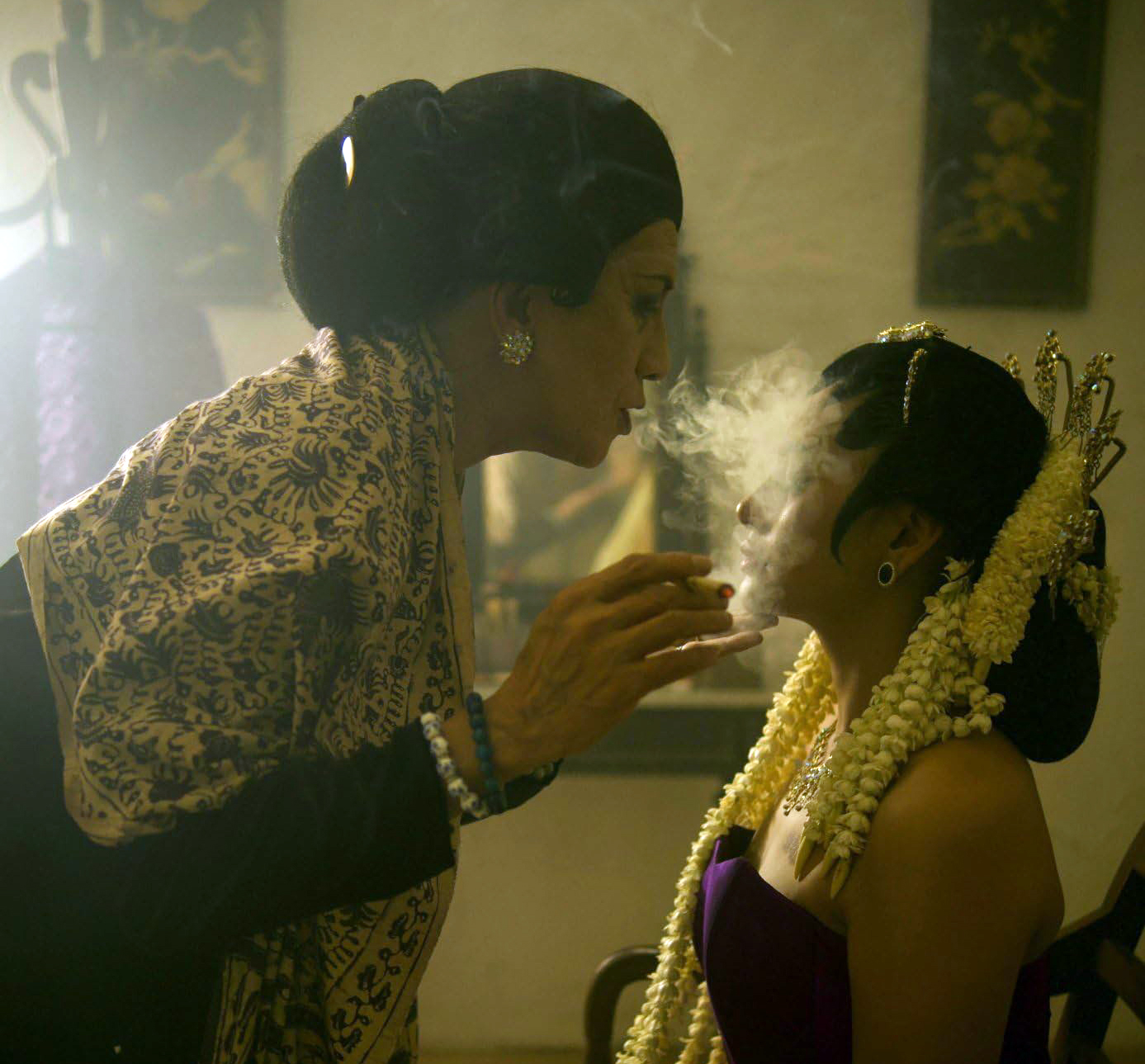 Perempuan Pembawa Sial: Seram, Mistik dan Sarat Emosi Kini Di Pawagam Perempuan Pembawa Sial: Seram, Mistik dan Sarat Emosi Kini Di Pawagam