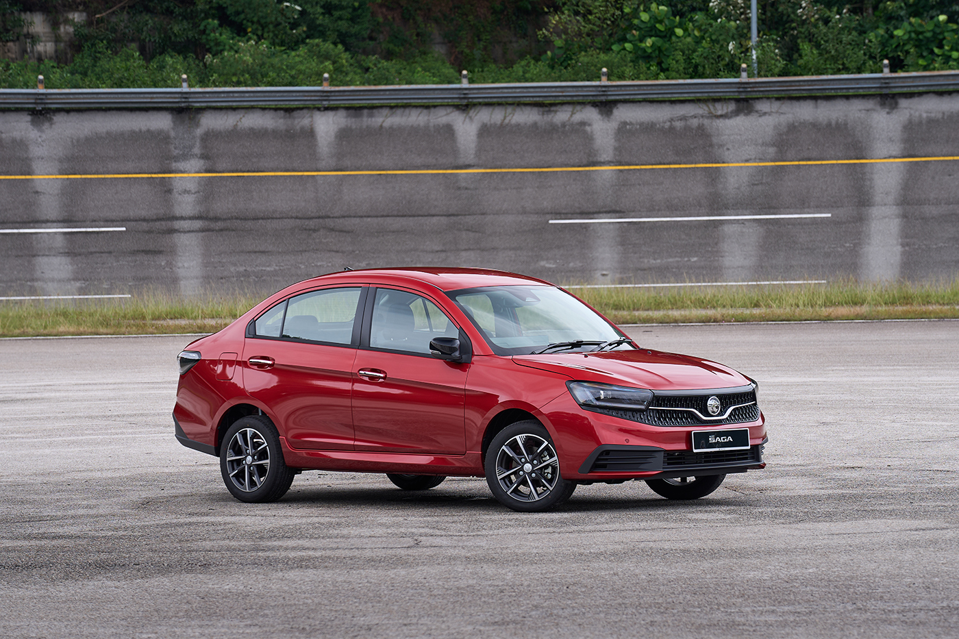 PROTON Saga Baharu Raih 10,000 Tempahan Dalam Tempoh Lima Hari PROTON Saga Baharu Raih 10,000 Tempahan Dalam Tempoh Lima Hari