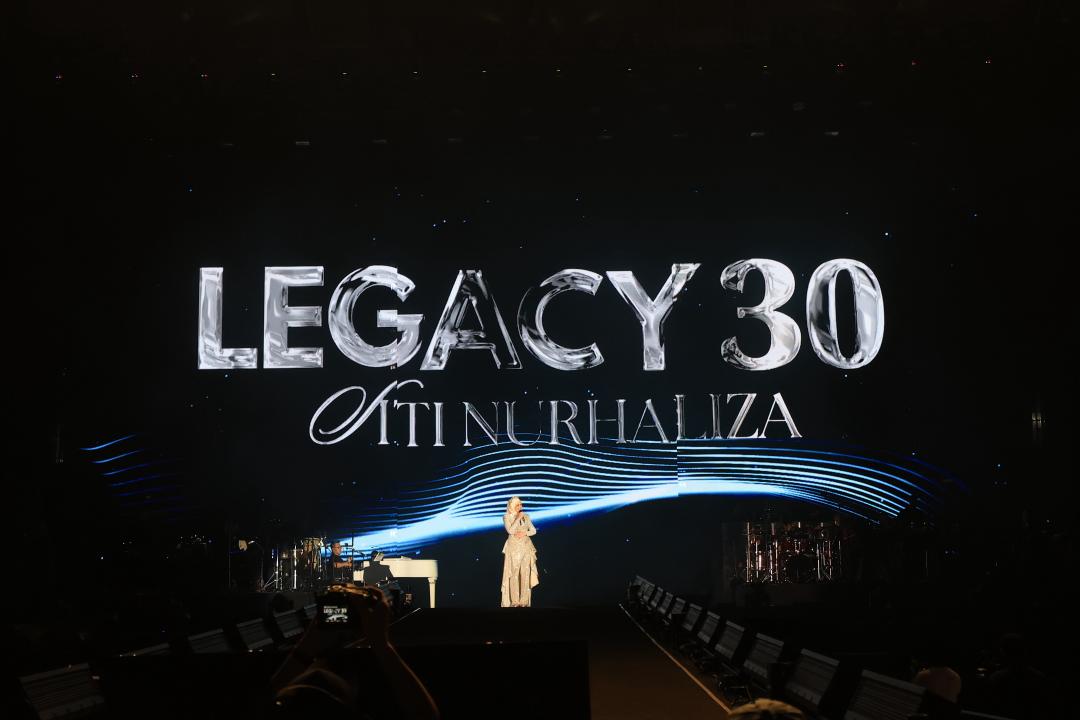 Gimik Kren, Joget Lambak Warnai Konsert Tiga Dekad Siti Nurhaliza