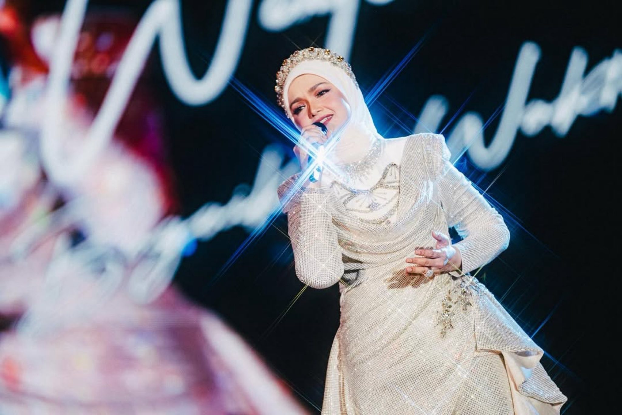 Legacy 30: Siti Nurhaliza Dedah Peminat Kena ‘Scam’ Tiket Tetap Dapat Masuk Legacy 30: Siti Nurhaliza Dedah Peminat Kena ‘Scam’ Tiket Tetap Dapat Masuk