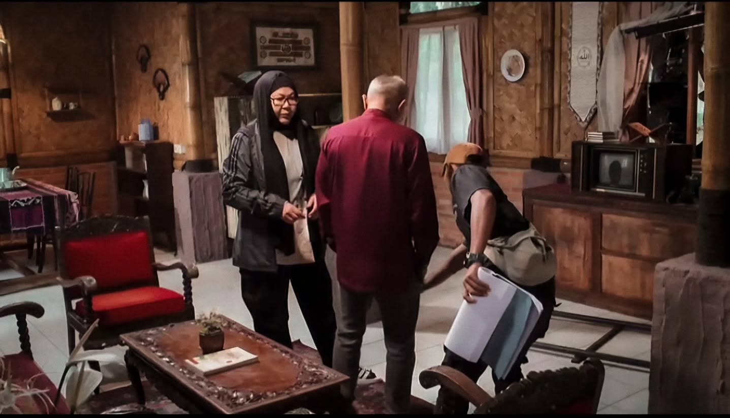 Selepas Sedekad ‘Pesan Dari Tuhan’, Erma Fatima Kembali Beraksi Di Set Penggambaran