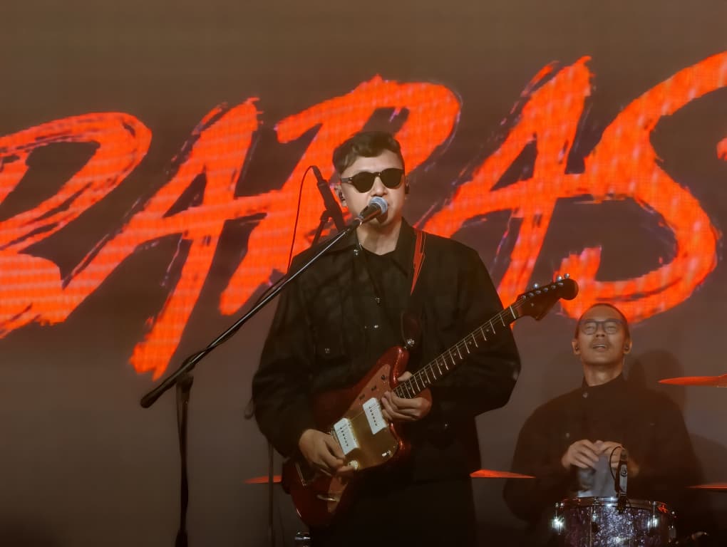 ‘Terbuang Dalam Waktu’ Jadi ‘Jambatan’, Barasuara Terharu Sambutan Peminat Malaysia