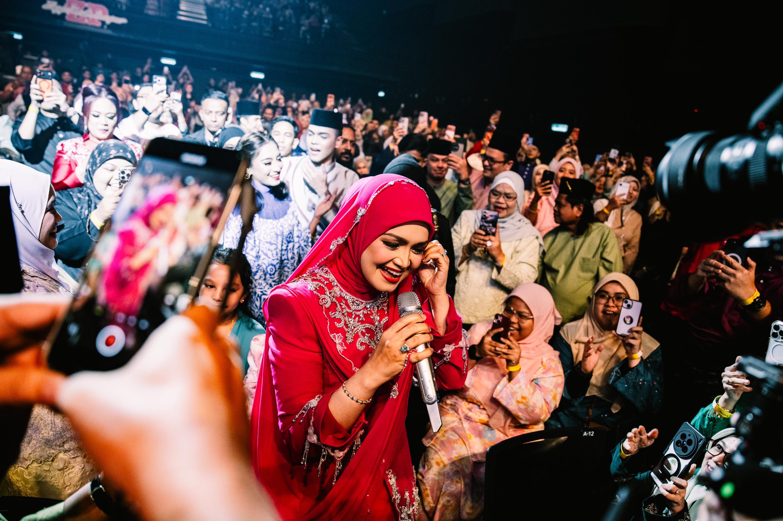 Kemeriahan Aidilfitri di Zepp KL, Siti Nurhaliza Rai Peminat Dalam Suasana Eksklusif