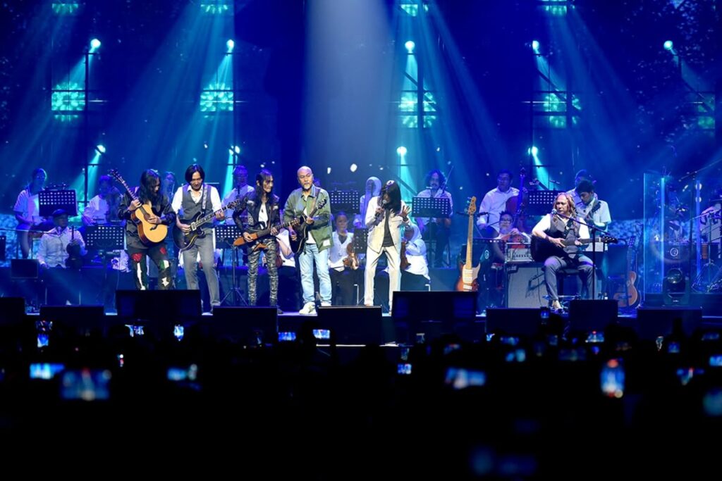 Vokal 'Telan Kaset' Zamani Di Konsert The Grand Slam Unplugged 2 Rai Pujian