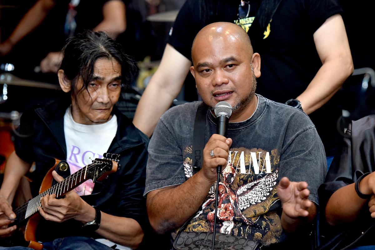Pentas 'Gila' Tiga Legenda: Awie Yakin Konsert 3 Veto Bawa Kelainan Luar Biasa