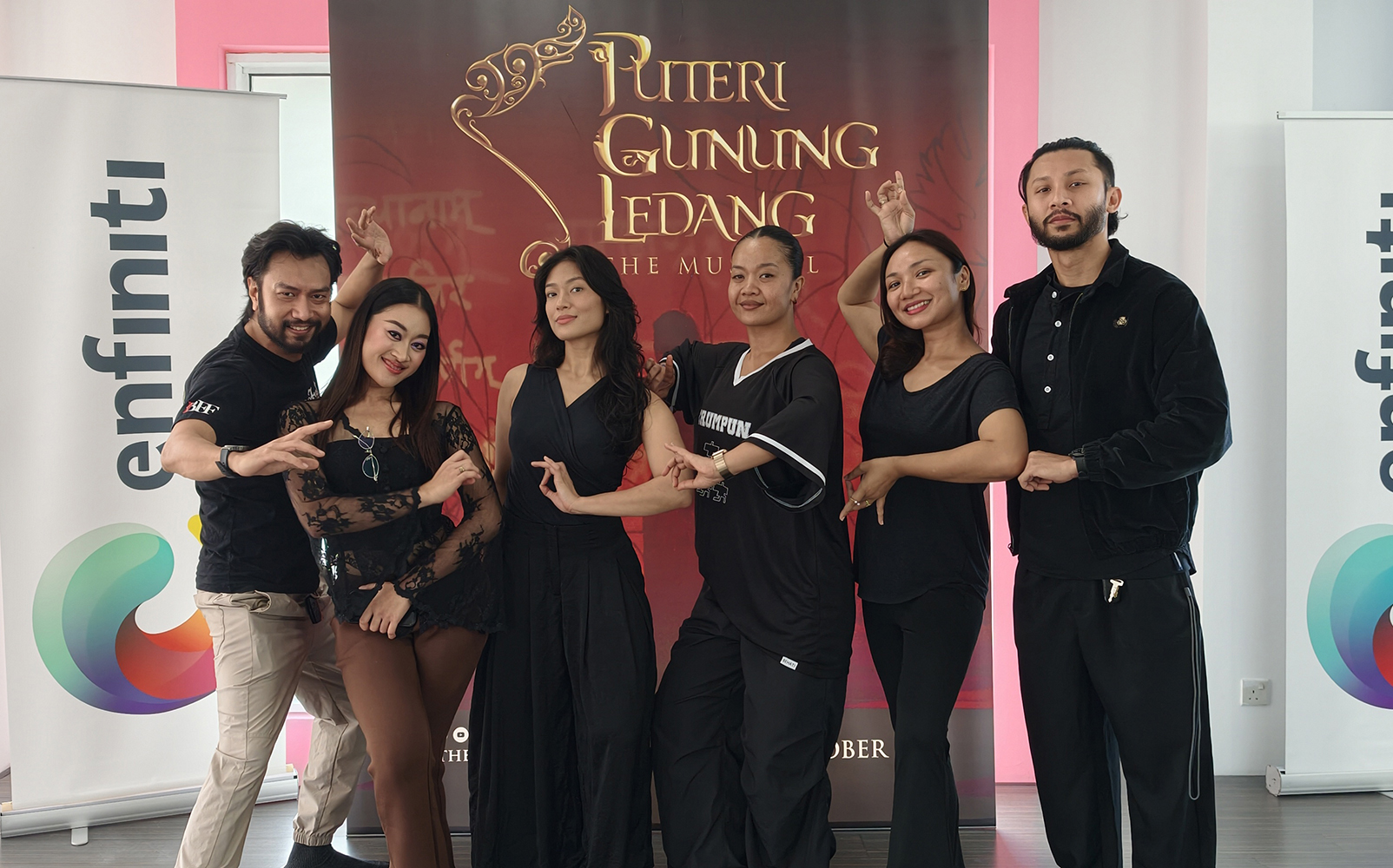 Tiket Muzikal Puteri Gunung Ledang Licin Dalam Tempoh Dua Jam