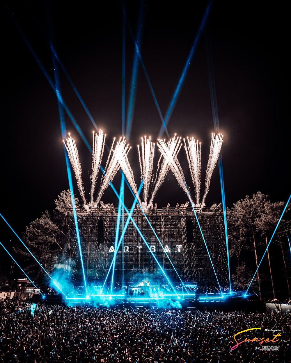 Sunset By NEON: Pesta Muzik 'Di Awan Biru' September Ini
